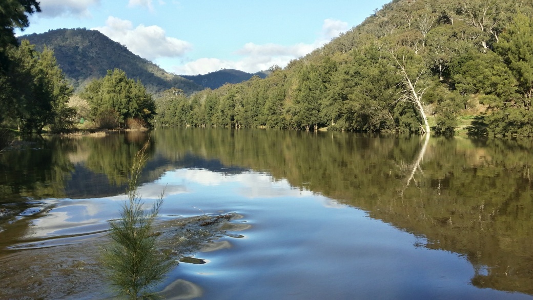The Wollondilly River from the causeway to Goodmans Ford.